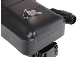 Fahrradträger für die Anhängerkupplung E-BIKE 3 PREMIUM - 3 E-Bikes, Tragfähigkeit 60 kg, klappbar